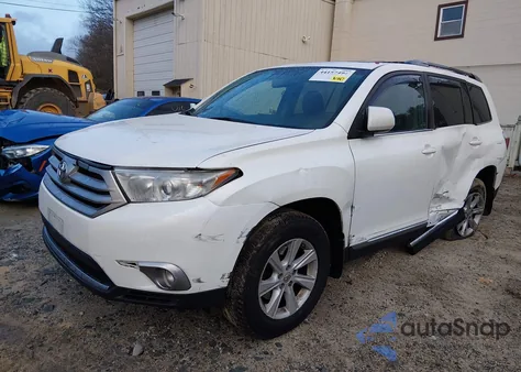2012 Toyota Highlander Se V6 из США, поврежденный, VIN 5TDBK3EH0CS133071